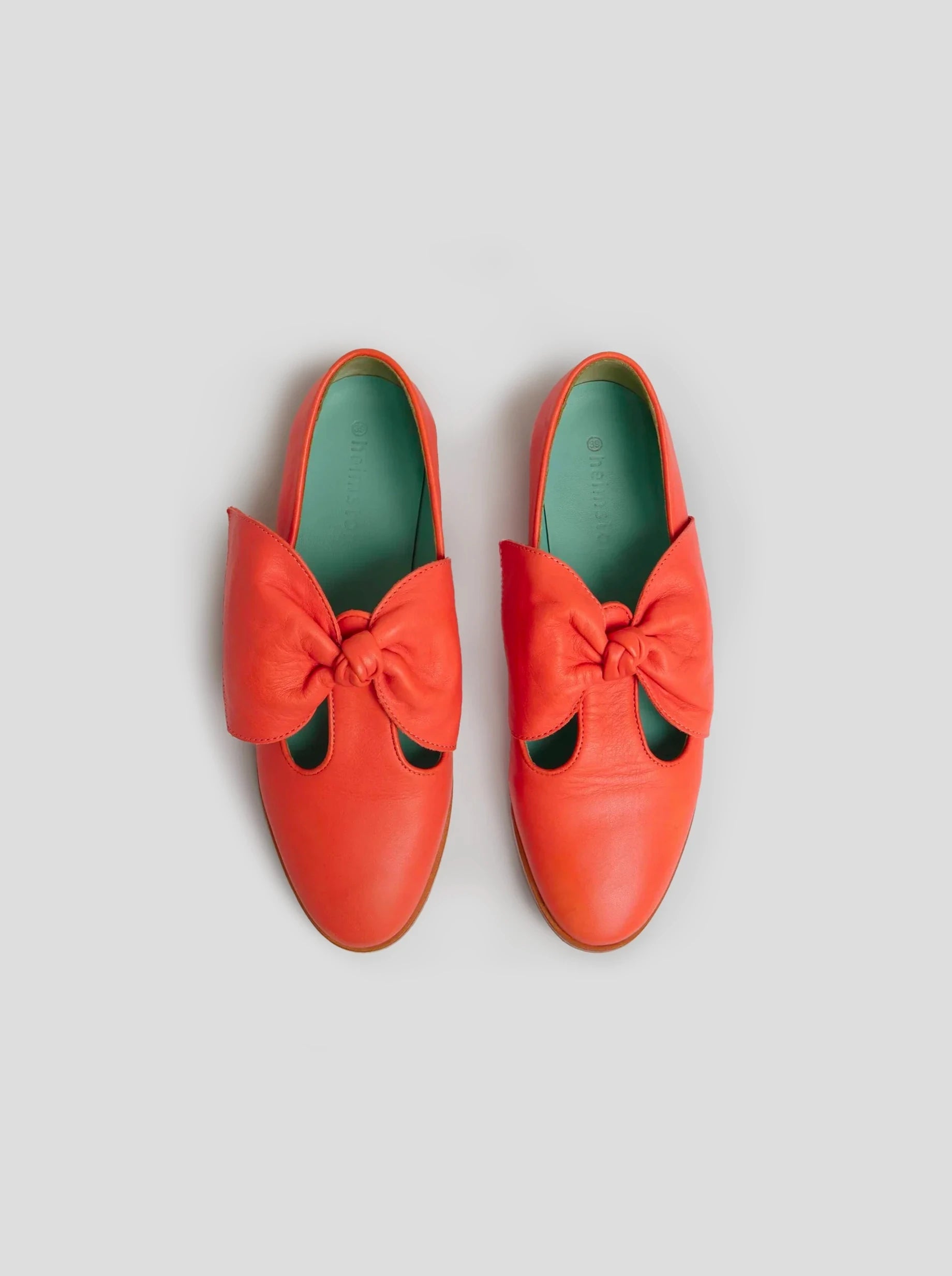 BB Ballerina Shoes in Salmon Leather Leather Driving Shoe Style  