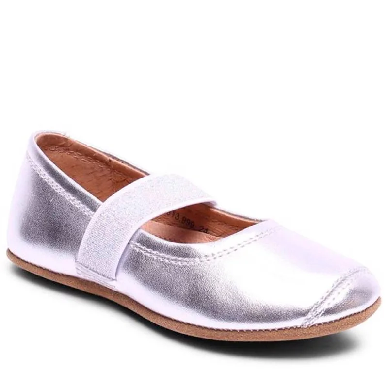 Bisgaard Indoor Ballet Shoes 12313 Silver Dressy Chelsea Boot Style 