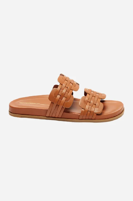 Intentionally Blank Brian Natural Sole Slides in Tan Performance Running Sneaker Look Intentionally Blank Brian Natural Sole Slides in Tan Performance Running Sneaker Look