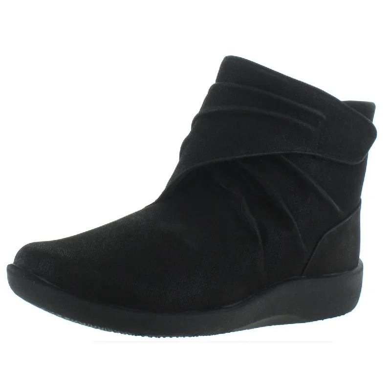 Clarks Sillian Tana Women's Faux Leather Slouch Crossover Ankle Boots Quilted Shoe Design  