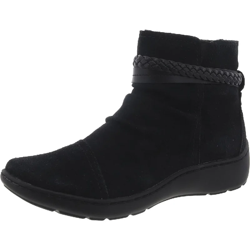 Clarks Womens CORA BRAIDBOOT Suede Comfy Ankle Boots Art Deco - Inspired Shoe Look  