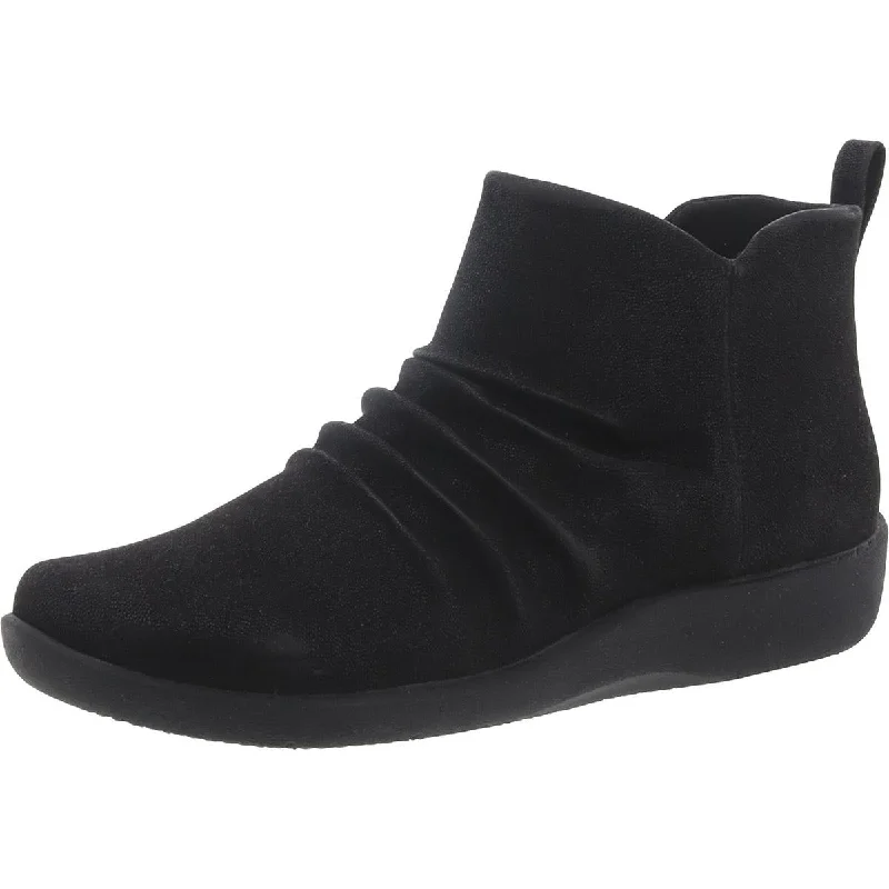 Cloudsteppers by Clarks Womens Sillian Gemma Faux Suede Zip Up Ankle Boots Tassel Driving Shoe Look 