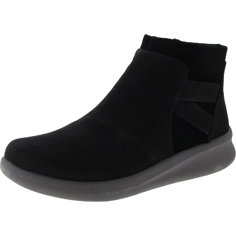 Cloudsteppers by Clarks Womens Sillian2.0 HI Faux Suede Wedge Ankle Boots Tailored Oxford Style 