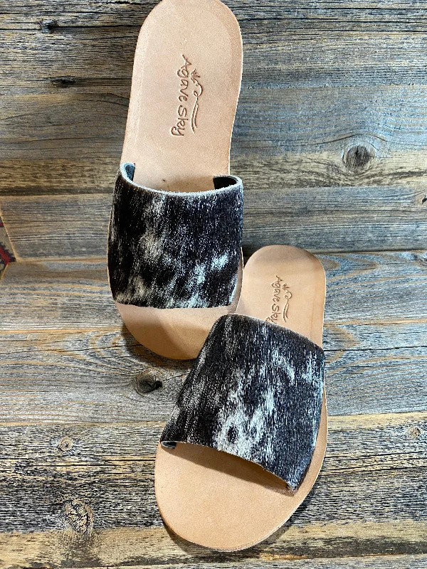 Cowhide Flats - Salt & Pepper Quilted Shoe Design  