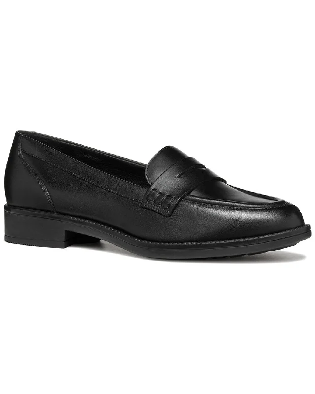 Geox Jaylon Leather Moccasin Monochromatic Shoe Look  