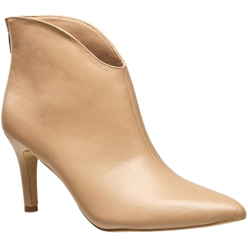 H Halston Womens AMELIA Faux Leather Pointed toe Ankle Boots Desert Boot Utility Style  