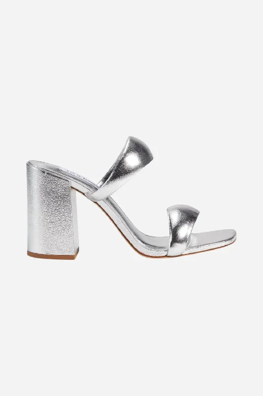 Steve Madden Jinny Silver Casual Loafer Style          