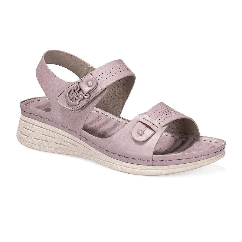 Women's Sandals - Casual Aesthetic  