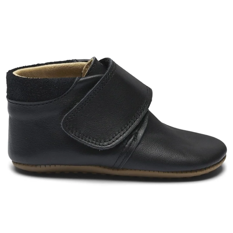 Pom Pom Indoor Shoe Velcro Black Open - Lacing Derby Look  