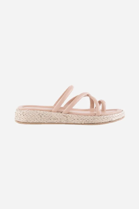 Seychelles Rule The World Vl-Jute Slip Ons in Beige Quilted Shoe Design  