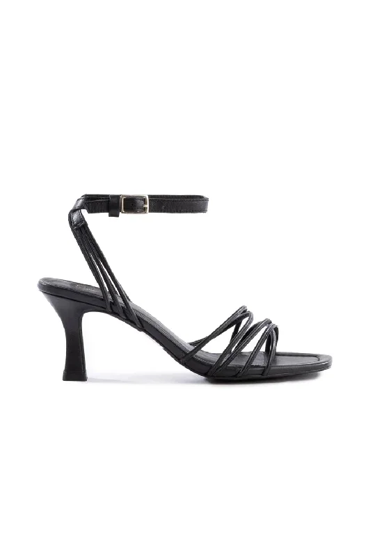 Seychelles Starboard Heels In Black Loose - Fit Slipper Style  