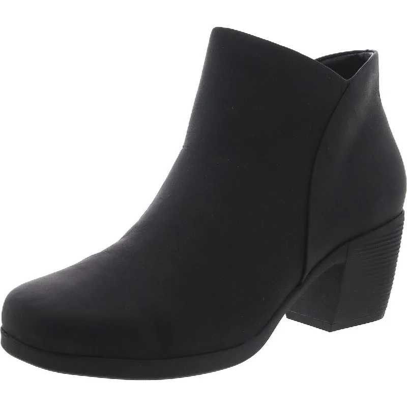 Unstructured by Clarks Womens Un Lindel Zip Leather Embossed Ankle Boots Monochromatic Shoe Look  