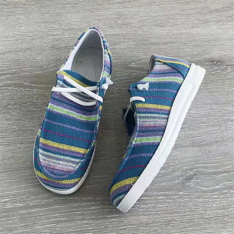 Wholesale Summer Large size Slip On Lazy Shoes Flat Casual Canvas Trendy Shoes For Womens Loafers Minimalist Sneaker Style  