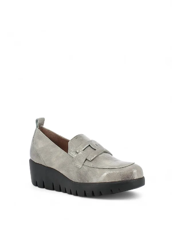 Women's Fly Rings Moccasins Shoes In Iris Gris (Light Grey Patent) Artisan - Crafted Loafer Style  