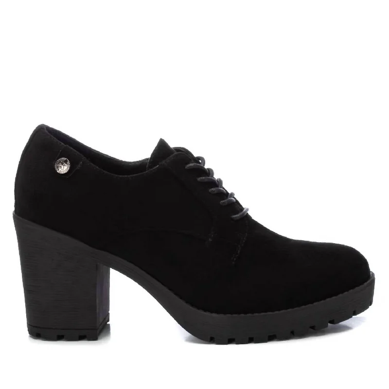 Women's Lace Closure Shoes In Black Paisley Print Shoe Design  