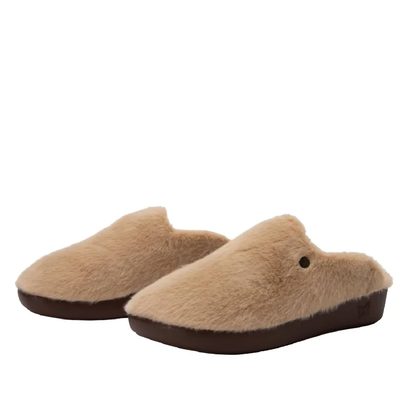 Women's Leisurelee Slippers In Natural Art Deco - Inspired Shoe Look  
