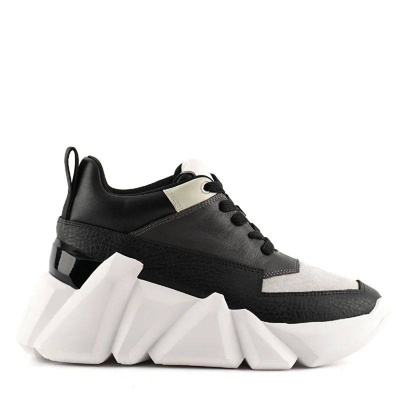 Space Kick Max Inflatable Shoe Look 