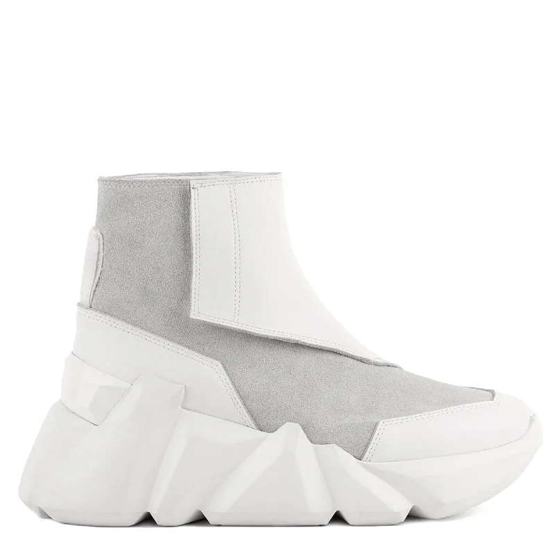 Space Kick V Boot Athleisure Derby Style  