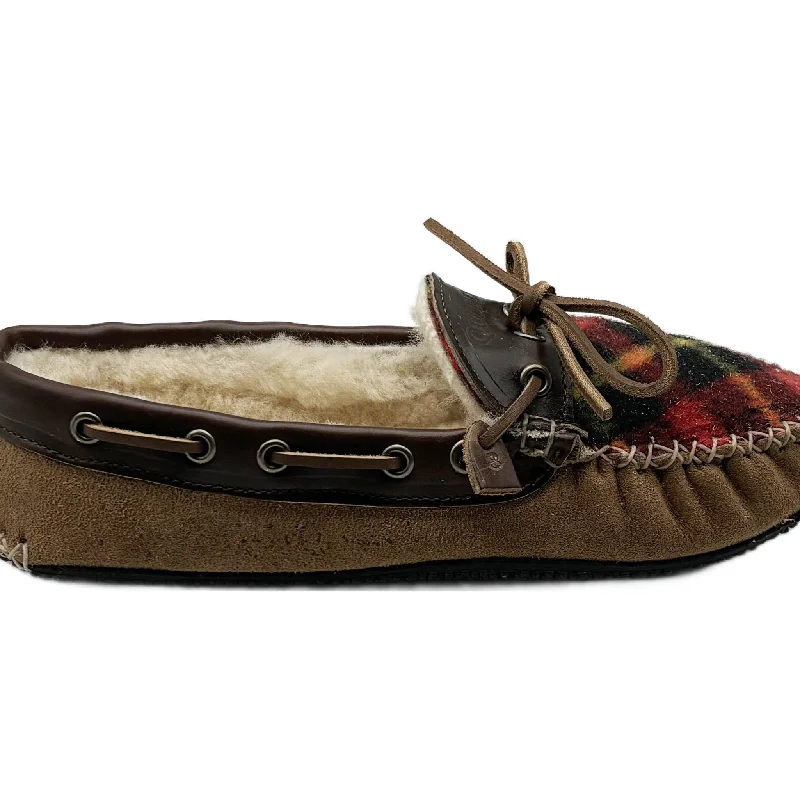 LE Women's Fireside Slipper - Red Plaid Chestnut Monochromatic Shoe Look  