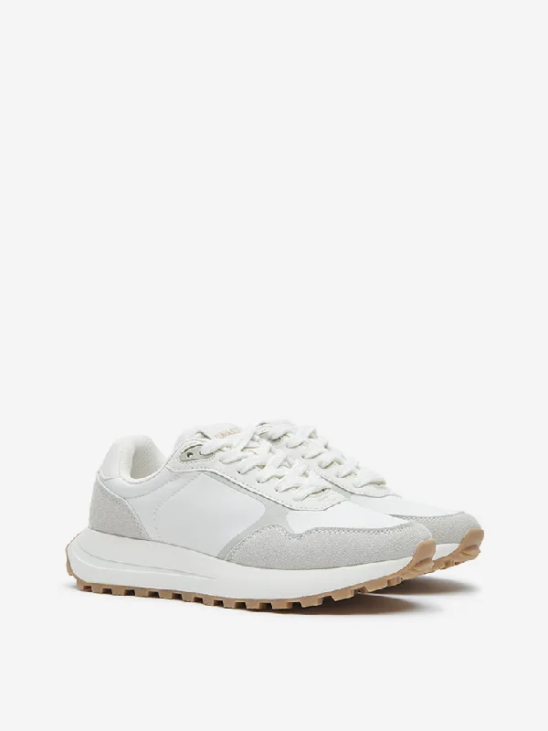 LUNA BLU Beige Lace-Up Sneakers Elastic - Sided Chelsea Look  