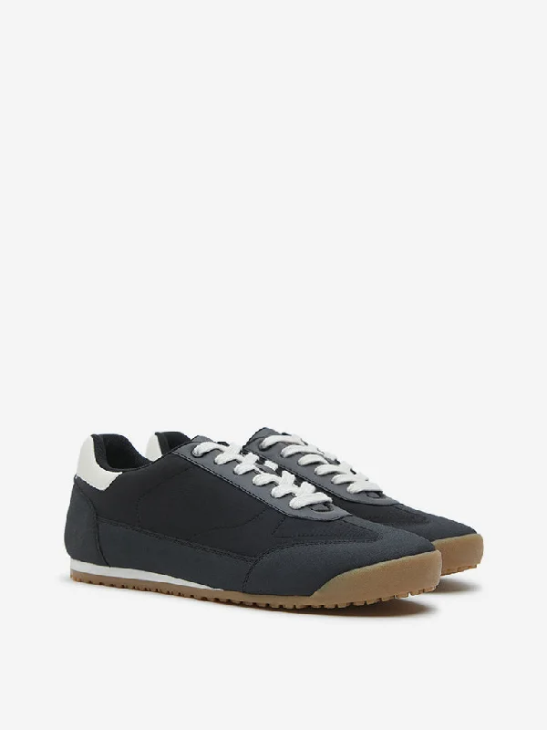 LUNA BLU Black Lace-Up Sneakers Single - Buckle Monk Look  