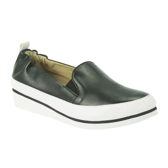 Nell Quilted Shoe Design  