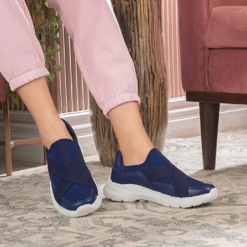 The Nasseo Blue Women's Sneakers Tresmode Neon - Accent Sneaker Look  