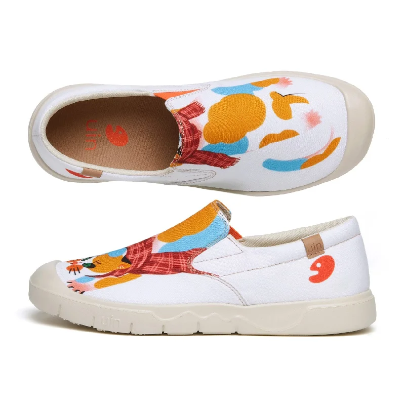 Dotted Cat Cadiz I Women Tech - Inspired Sneaker Look  